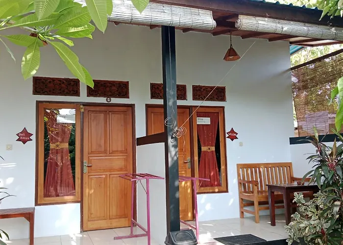 Van Santri Homestay Pemuteran