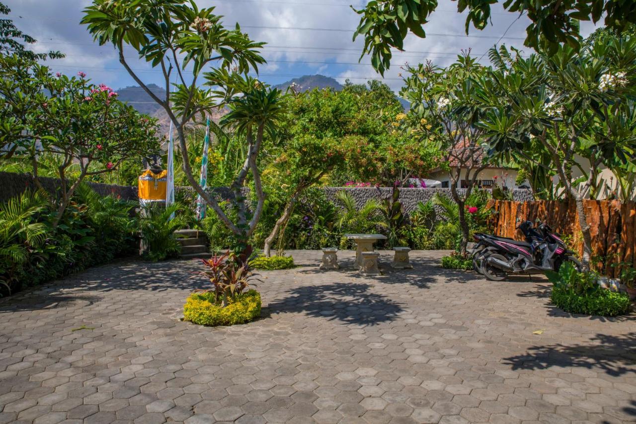 Santri Pemuteran